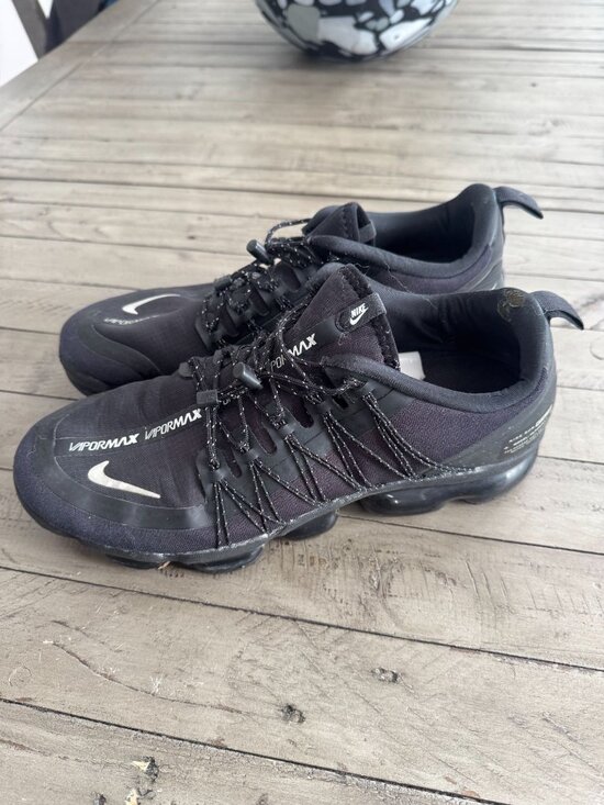 Nike Air VaporMax Run Utility Black Reflect Silver AQ8810-003 Size 10 main image 6